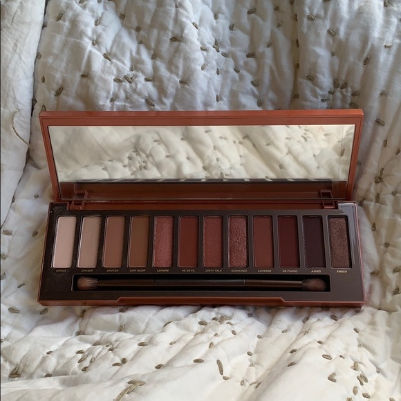 NAKED HEAT - Picture 3 of 4